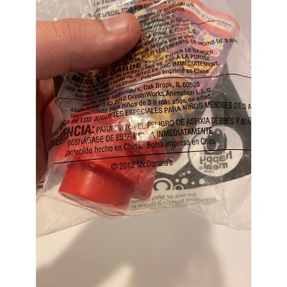 McDonalds 2012 Dreamworks Madagascar 3 Alex Toy #1 Happy Meal Toy - Picture 5 of 5